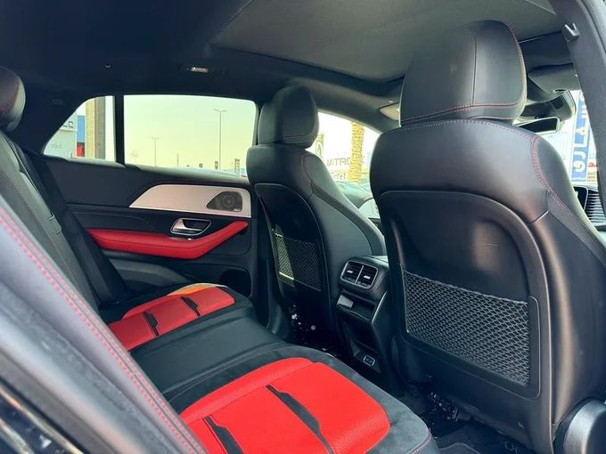 Подержанный Mercedes-Benz GLE Coupe AMG 53 AMG II (C167) Рестайлинг, 3.0 л, 2024 в Дубае от Nice Cars Motos Черный цвет. Американская | AUTO.AE