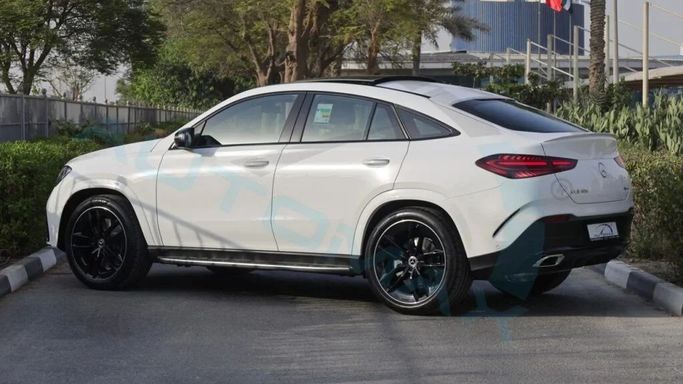 Новый Mercedes-Benz GLE Coupe 450 II (C167) Рестайлинг, 2.5 л, 2025 в Дубае от Auto Max Group Белый цвет. GCC | AUTO.AE