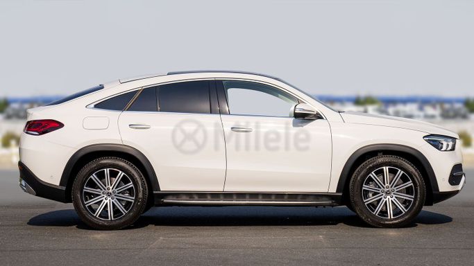 Новый Mercedes-Benz GLE Coupe 450 II (C167), 3.0 л, 2023 в Дубае от Milele Белый цвет. Other | AUTO.AE