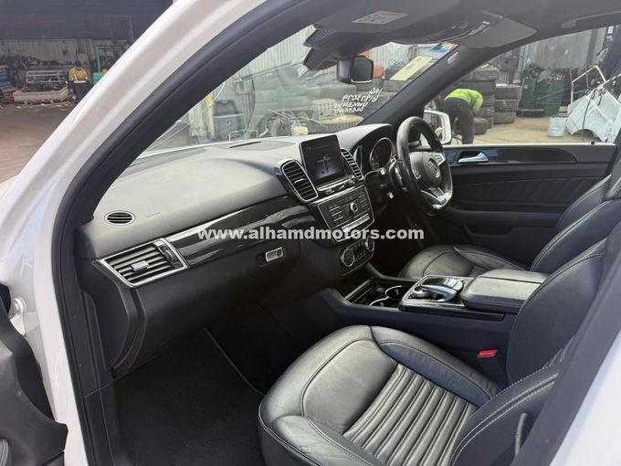 Подержанный Mercedes-Benz GLE 350 d I (W166), 3.0 л, 2018 в Дубае от Alhamd Motors Белый цвет. Other | AUTO.AE