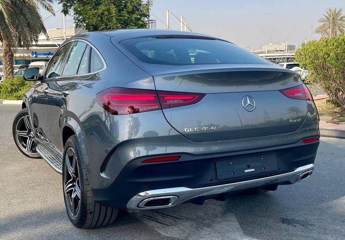 Новый Mercedes-Benz GLE 450 II (V167) Рестайлинг, 3.0 л, 2025 в Дубае от Auto Gallery DXB Серый цвет. GCC | AUTO.AE