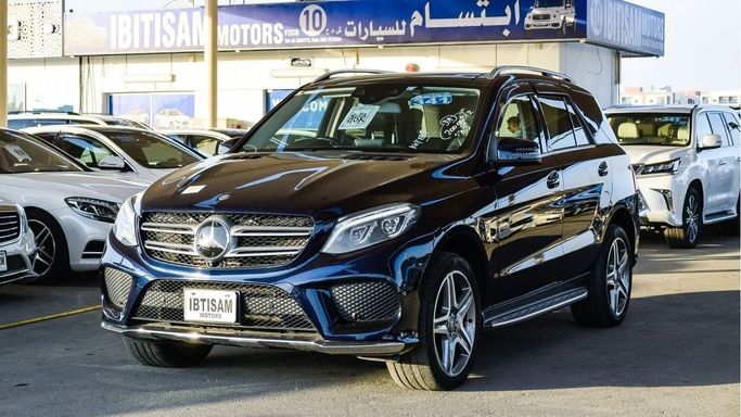 Подержанный Mercedes-Benz GLE 350 d I (W166), 3.0 л, 2016 в Дубае от Ibitisam Motors Синий цвет.  | AUTO.AE
