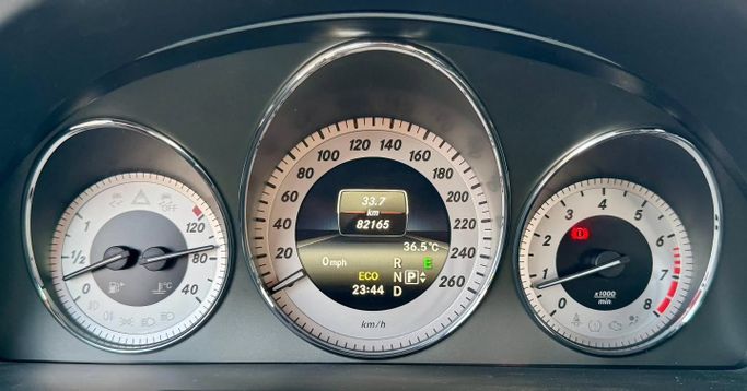 Used Mercedes-Benz GLK-Class 350 I (X204) Facelift, 3.5 l, 2014 in Dubai by Saeed Auto, White color. Japanese Specs | AUTO.AE
