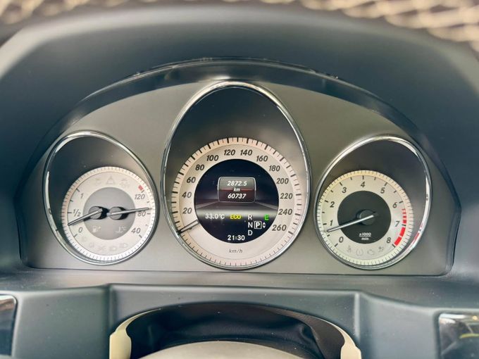Used Mercedes-Benz GLK-Class 350 I (X204) Facelift, 3.5 l, 2013 in Dubai by Saeed Auto, Black color. Japanese Specs | AUTO.AE
