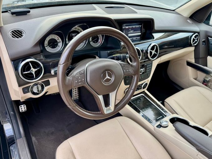 Used Mercedes-Benz GLK-Class 350 I (X204) Facelift, 3.5 l, 2013 in Dubai by Saeed Auto, Black color. Japanese Specs | AUTO.AE
