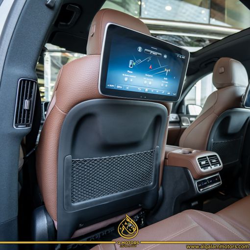 Подержанный Mercedes-Benz GLS 580 II (X167) Рестайлинг, 4.0 л, 2024 в Дубае от Q Motors Серый цвет. GCC | AUTO.AE