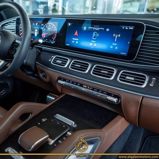 Подержанный Mercedes-Benz GLS 580 II (X167) Рестайлинг, 4.0 л, 2024 в Дубае от Q Motors Серый цвет. GCC | AUTO.AE