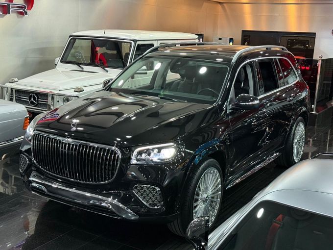 Подержанный Mercedes-Benz GLS II (X167), 3.0 л, 2021 в Дубае от STAR COLLECTION LLC Черный цвет. Корейская | AUTO.AE