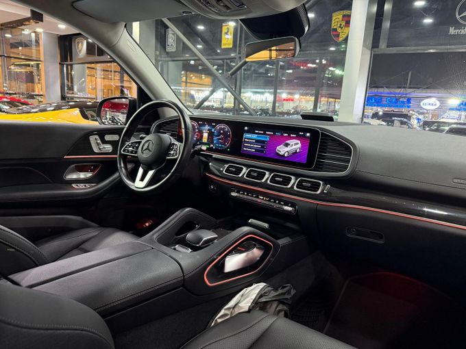 Used Mercedes-Benz GLS II (X167), 3.0 l, 2021 in Dubai by STAR COLLECTION LLC, Black color. Korean Specs | AUTO.AE