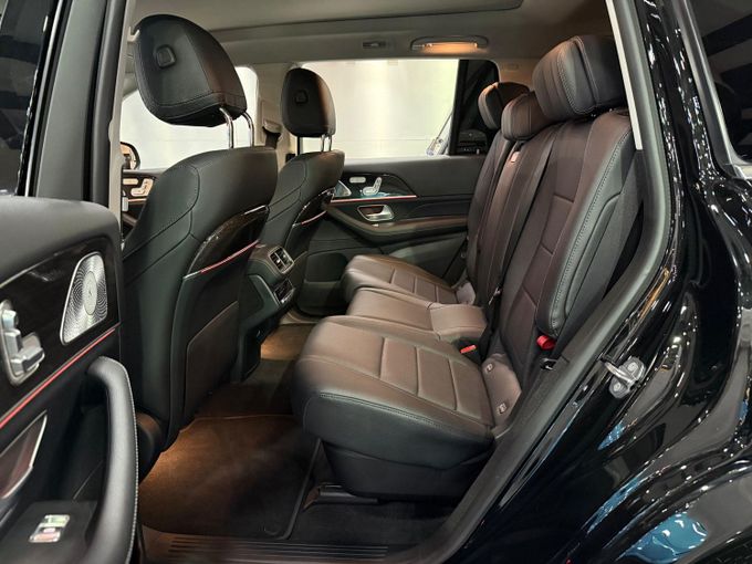 Used Mercedes-Benz GLS II (X167), 3.0 l, 2021 in Dubai by STAR COLLECTION LLC, Black color. Korean Specs | AUTO.AE