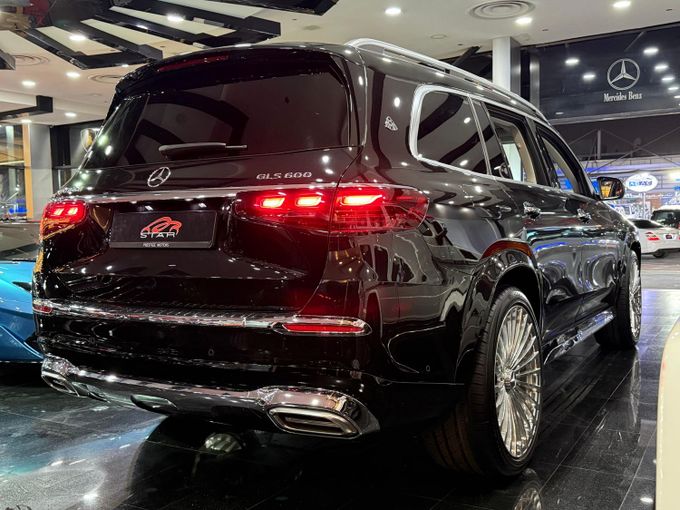 Used Mercedes-Benz GLS II (X167), 3.0 l, 2021 in Dubai by STAR COLLECTION LLC, Black color. Korean Specs | AUTO.AE