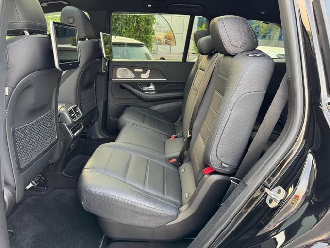 Подержанный Mercedes-Benz GLS 580 II (X167), 4.0 л, 2021 в Дубае от Saeed Auto Черный цвет. Японская | AUTO.AE