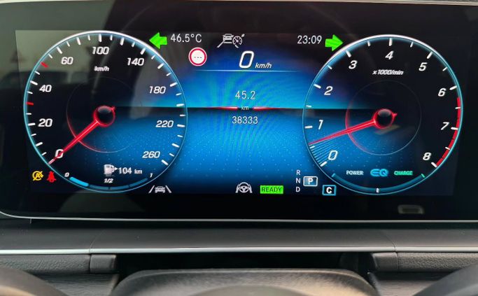 Подержанный Mercedes-Benz GLS 580 II (X167), 4.0 л, 2021 в Дубае от Saeed Auto Черный цвет. Японская | AUTO.AE
