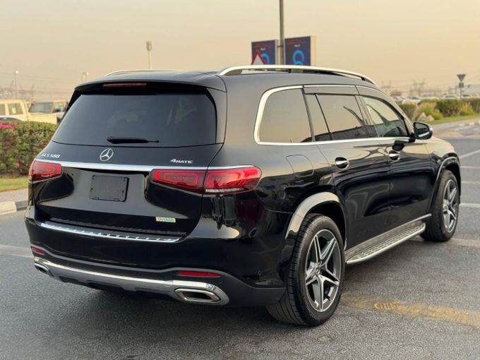 Подержанный Mercedes-Benz GLS 580 II (X167), 4.0 л, 2021 в Дубае от Saeed Auto Черный цвет. Японская | AUTO.AE