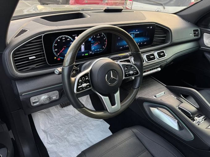 Подержанный Mercedes-Benz GLS 580 II (X167), 4.0 л, 2021 в Дубае от Saeed Auto Черный цвет. Японская | AUTO.AE