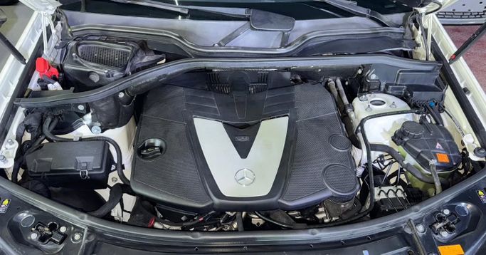 Подержанный Mercedes-Benz M-Class 350 CDI III (W166), 3.0 л, 2012 в Дубае от Saeed Auto Белый цвет. Японская | AUTO.AE