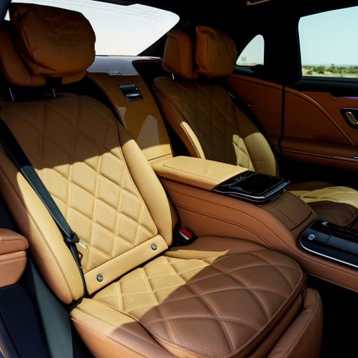 Mercedes-Benz Maybach S-Class 680 II (Z223), 2023 седан бизнес класса в Дубае от DEIZ бежевый цвет | AUTO.AE