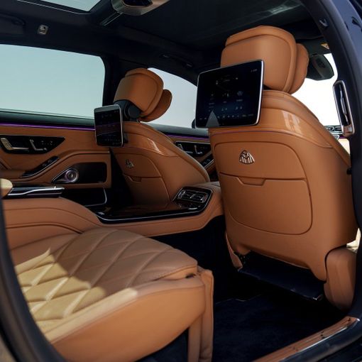 Mercedes-Benz Maybach S-Class 680 II (Z223), 2023 седан бизнес класса в Дубае от DEIZ бежевый цвет | AUTO.AE