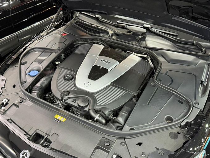 Новый Mercedes-Benz Maybach S-Class 650 I (X222) Рестайлинг, 6.0 л, 2018 в Дубае от STAR COLLECTION LLC Черный цвет. Канадская | AUTO.AE