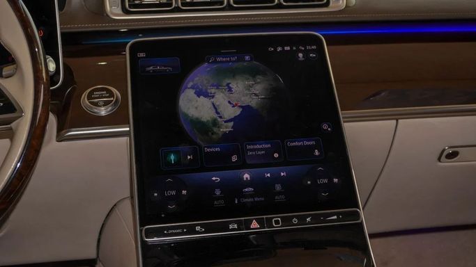 Подержанный Mercedes-Benz Maybach S-Class 580 II (Z223), 4.0 л, 2022 в Дубае от Ibitisam Motors Черный цвет.  | AUTO.AE
