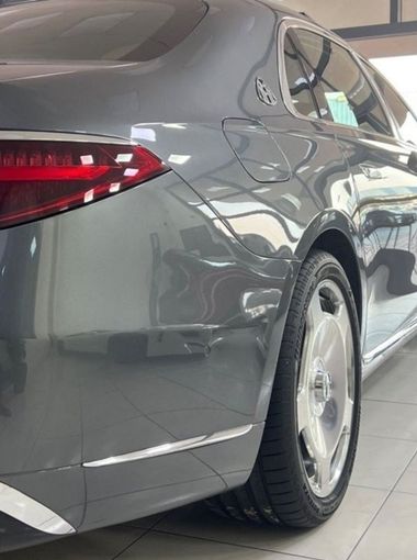 Новый Mercedes-Benz Maybach S-Class 580 II (Z223), 4.0 л, 2021 в Дубае от Quatro Motors Серый цвет.  | AUTO.AE