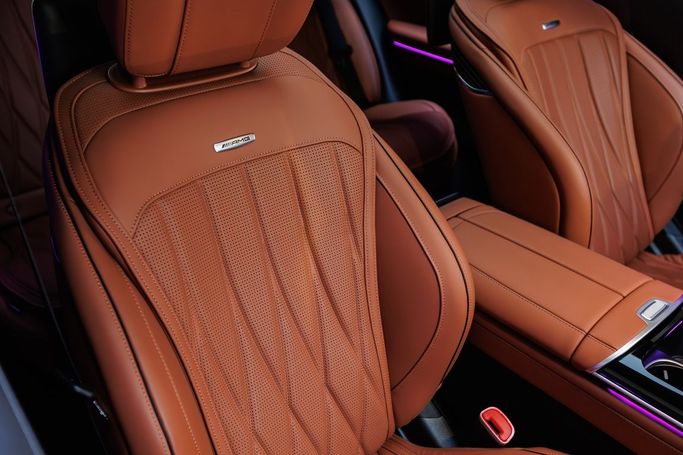 Mercedes-Benz S-Class AMG IV (W223), 2024 седан бизнес класса в Дубае от AVA car rental черный цвет | AUTO.AE