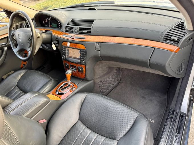 Used Mercedes-Benz S-Class AMG 55 AMG I (W220) Facelift, 5.4 l, 2003 in Dubai by Saeed Auto, Silver color. Japanese Specs | AUTO.AE