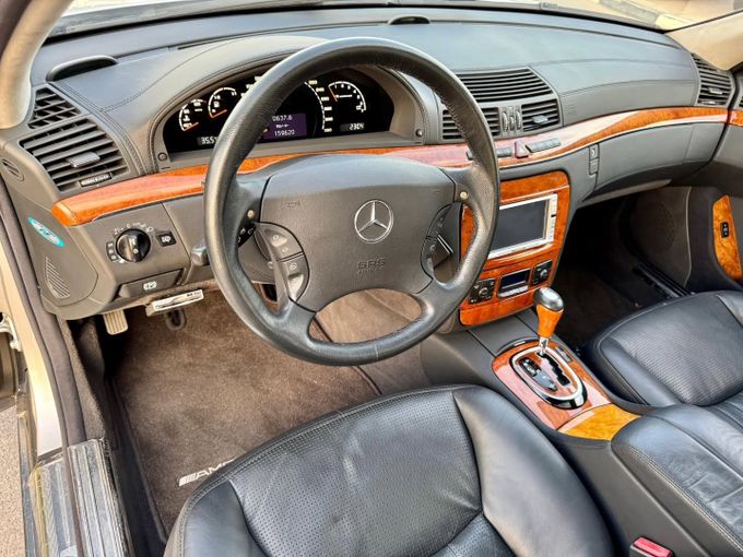 Used Mercedes-Benz S-Class AMG 55 AMG I (W220) Facelift, 5.4 l, 2003 in Dubai by Saeed Auto, Grey color. Japanese Specs | AUTO.AE