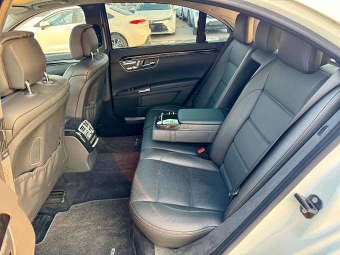 Used Mercedes-Benz S-Class AMG 63 AMG II (W221) Facelift, 6.2 l, 2010 in Dubai by Saeed Auto, White color. Japanese Specs | AUTO.AE