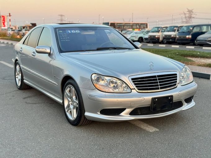 Used Mercedes-Benz S-Class AMG 55 AMG I (W220) Facelift, 5.4 l, 2003 in Dubai by Saeed Auto, Grey color. Japanese Specs | AUTO.AE