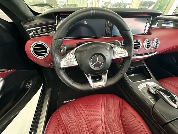 Подержанный Mercedes-Benz S-Class AMG 63 AMG III (W222, C217) Рестайлинг, 4.0 л, 2017 в Дубае от Formula Motors Черный цвет. GCC | AUTO.AE
