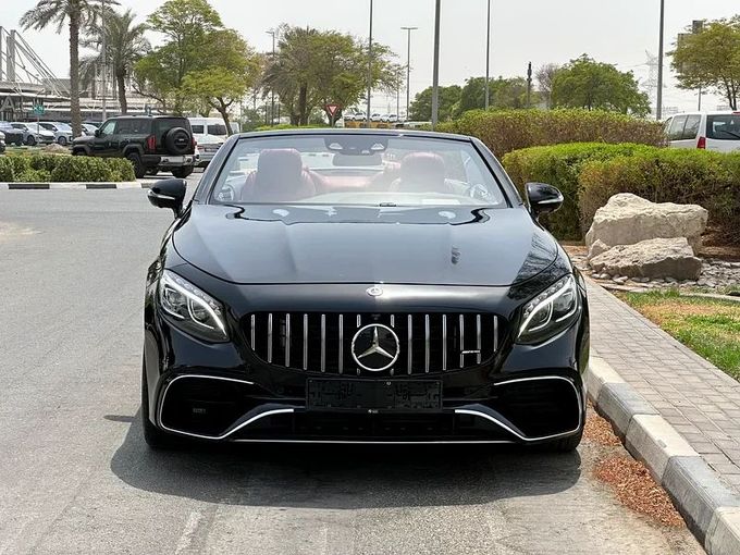 Подержанный Mercedes-Benz S-Class AMG 63 AMG III (W222, C217) Рестайлинг, 4.0 л, 2017 в Дубае от Formula Motors Черный цвет. GCC | AUTO.AE