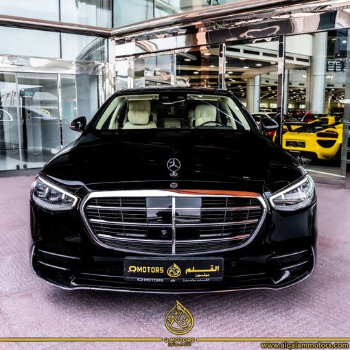 Подержанный Mercedes-Benz S-Class 400 Long VII (W223), 2.5 л, 2024 в Дубае от Q Motors Черный цвет. GCC | AUTO.AE