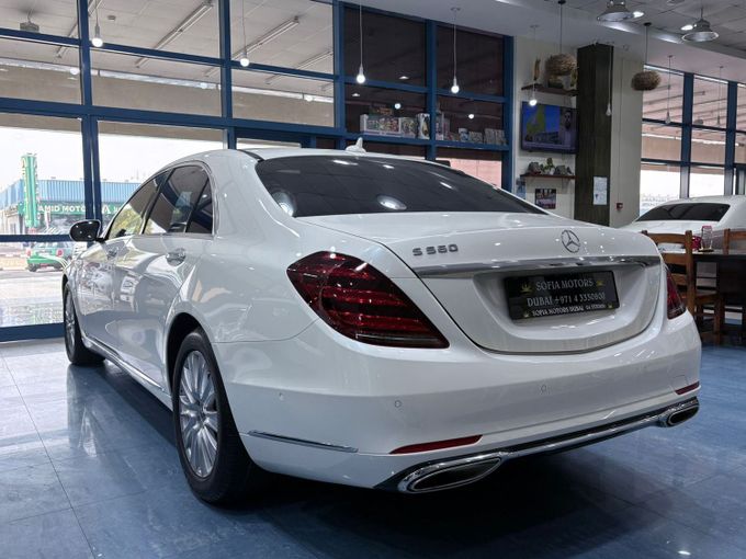 مستعملة Mercedes-Benz S-Class 560 شد الوجه السادس (W222، C217), 4.0 l, 2018 في في دبي من Philippine Used Cars Showroom، اللون أبيض. أخرى | AUTO.AE