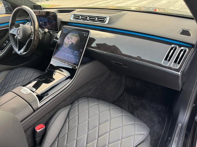 Used Mercedes-Benz S-Class 500 4MATIC VII (W223), 3.0 l, 2021 in Dubai by Saeed Auto, Black color. Japanese Specs | AUTO.AE