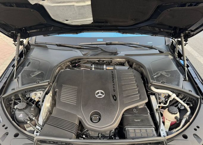 Used Mercedes-Benz S-Class 500 4MATIC VII (W223), 3.0 l, 2021 in Dubai by Saeed Auto, Black color. Japanese Specs | AUTO.AE