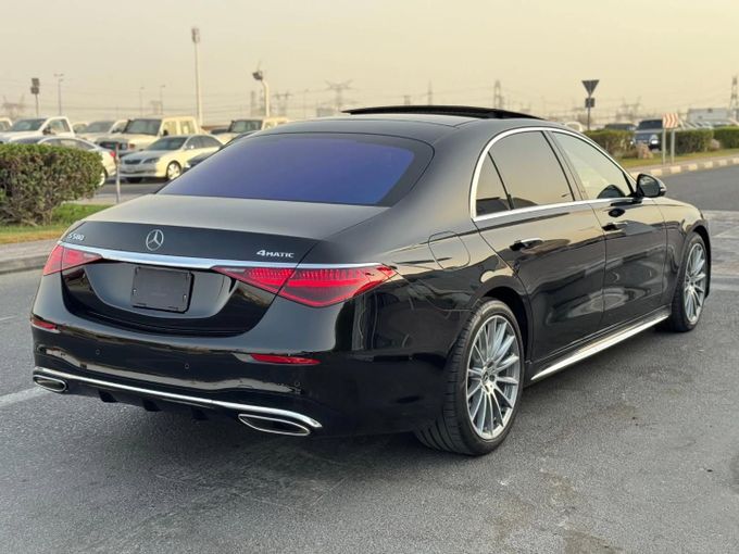 Used Mercedes-Benz S-Class 580 Long 4MATIC VII (W223), 4.0 l, 2022 in Dubai by Saeed Auto, Black color. Japanese Specs | AUTO.AE