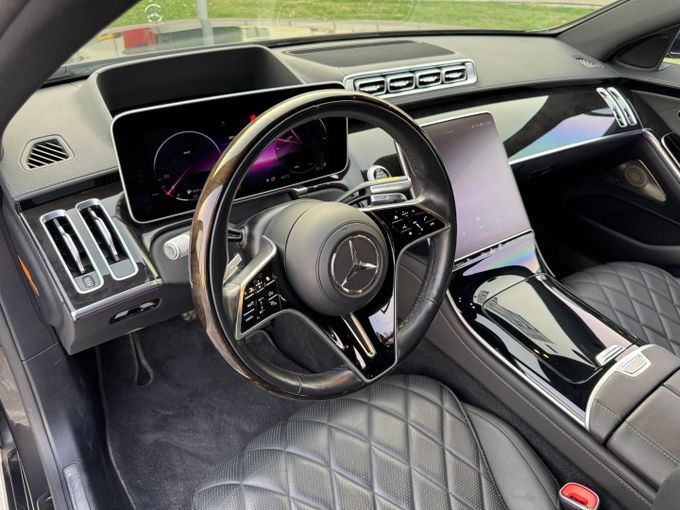 Used Mercedes-Benz S-Class 580 4MATIC VII (W223), 4.0 l, 2022 in Dubai by Saeed Auto, Black color. Japanese Specs | AUTO.AE