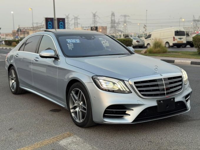 Used Mercedes-Benz S-Class 560 VI (W222, C217) Facelift, 4.0 l, 2018 in Dubai by Saeed Auto, Silver color. Japanese Specs | AUTO.AE