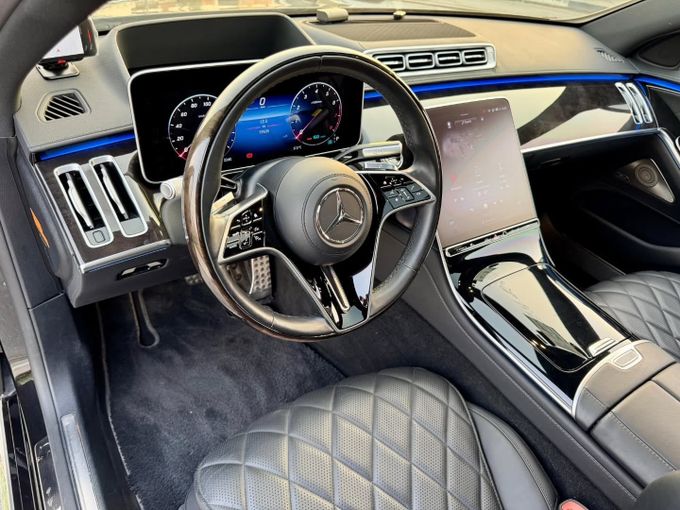 Used Mercedes-Benz S-Class 500 4MATIC VII (W223), 3.0 l, 2022 in Dubai by Saeed Auto, Black color. Japanese Specs | AUTO.AE