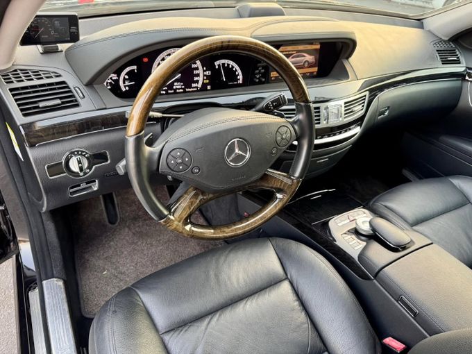 Used Mercedes-Benz S-Class 350 V (W221) Facelift, 3.5 l, 2012 in Dubai by Saeed Auto, Black color. Japanese Specs | AUTO.AE