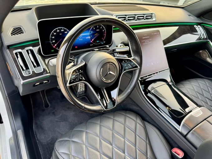 Used Mercedes-Benz S-Class 500 4MATIC VII (W223), 3.0 l, 2022 in Dubai by Saeed Auto, White color. Japanese Specs | AUTO.AE