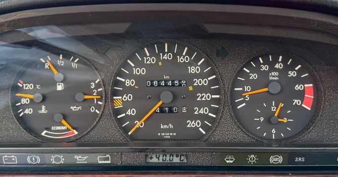 Used Mercedes-Benz S-Class 560 II (W126) Facelift, 5.5 l, 1991 in Dubai by Saeed Auto, Black color. Japanese Specs | AUTO.AE