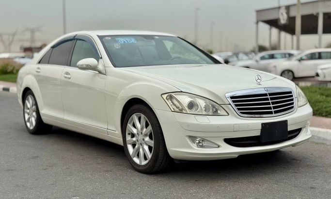 Used Mercedes-Benz S-Class 350 V (W221), 3.5 l, 2008 in Dubai by Saeed Auto, White color. Japanese Specs | AUTO.AE