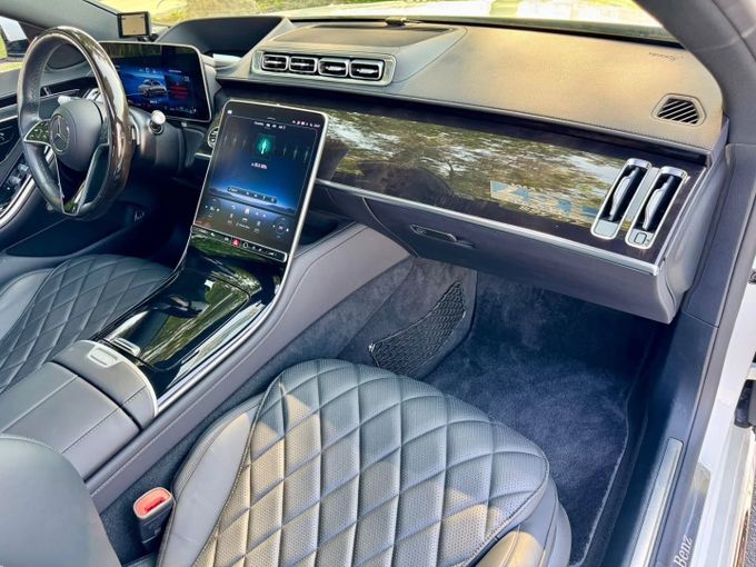 Подержанный Mercedes-Benz S-Class 580 4MATIC VII (W223), 0.0 л, 2022 в Дубае от Saeed Auto Белый цвет. Японская | AUTO.AE