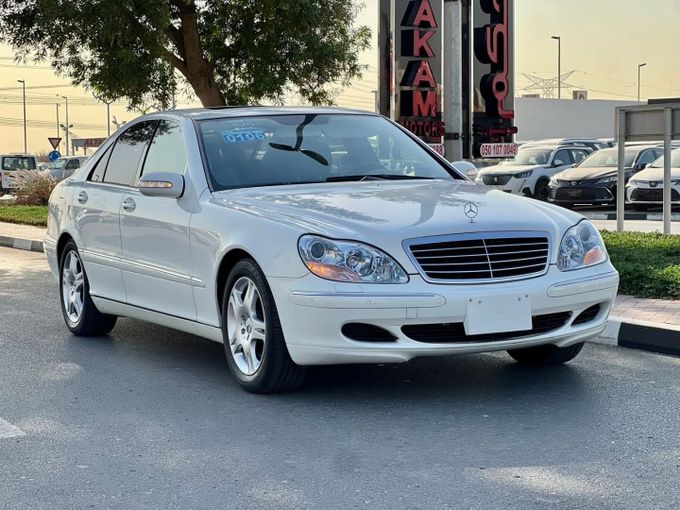 Подержанный Mercedes-Benz S-Class 350 IV (W220) Рестайлинг, 3.7 л, 2004 в Дубае от Saeed Auto Белый цвет. Японская | AUTO.AE