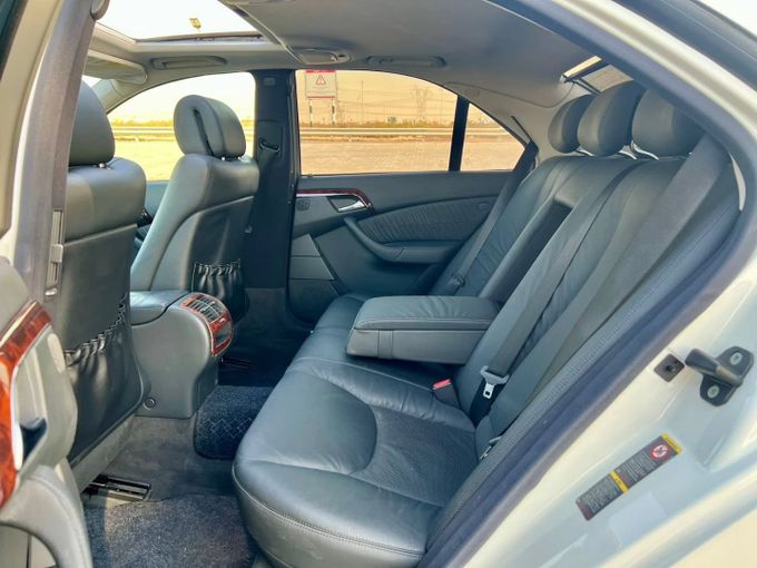 Подержанный Mercedes-Benz S-Class 350 IV (W220) Рестайлинг, 3.7 л, 2004 в Дубае от Saeed Auto Белый цвет. Японская | AUTO.AE