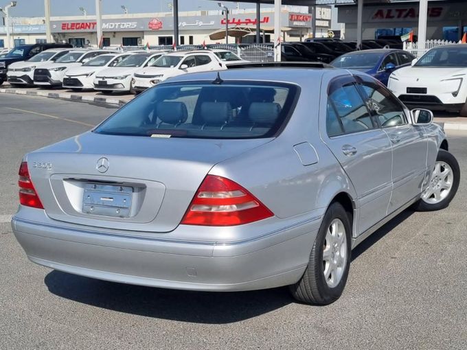Подержанный Mercedes-Benz S-Class 320 IV (W220), 3.2 л, 2002 в Дубае от Saeed Auto Серый цвет. Японская | AUTO.AE