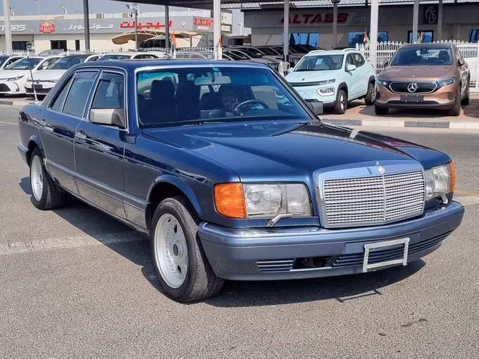 Подержанный Mercedes-Benz S-Class 560 II (W126) Рестайлинг, 5.5 л, 1989 в Дубае от Saeed Auto Тёмно-синий цвет. Японская | AUTO.AE