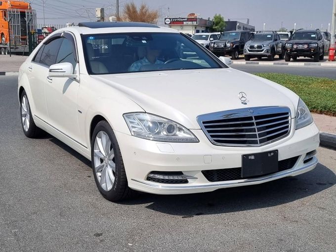 Used Mercedes-Benz S-Class 350 V (W221) Facelift, 3.5 l, 2012 in Dubai by Saeed Auto, White color. Japanese Specs | AUTO.AE